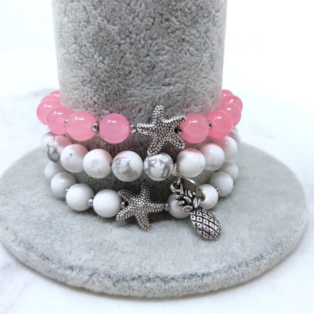 🎉7XHP🎉 Silver Stretch Bracelet-Pink, Starfish